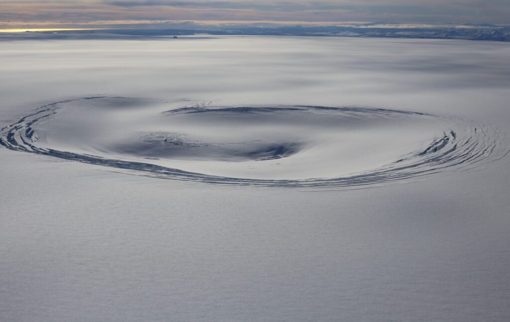Skaftárketil eystri, í fjarska sést Pálsfjall og Þórðarhyrna, 2015. Ljósmynd/Photo: Oddur Sigurðsson